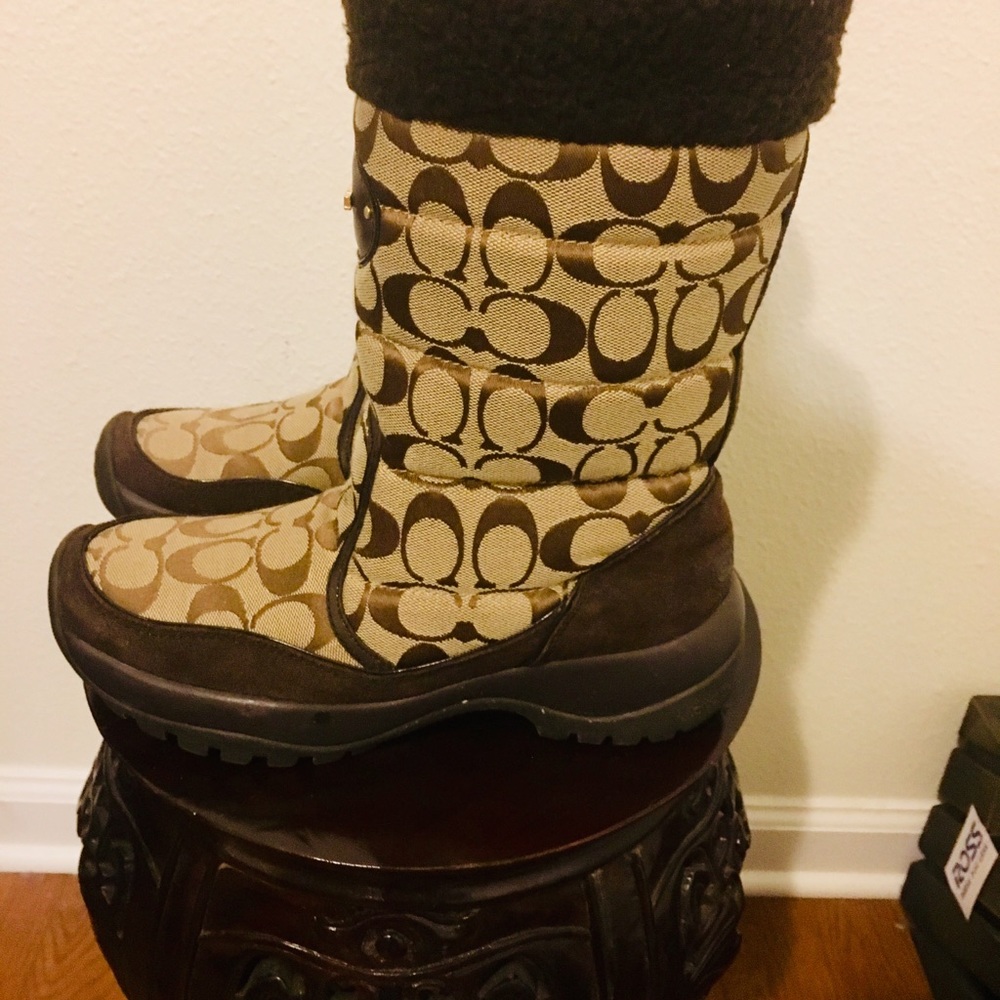 Coach Boots - Picture 2 of 5